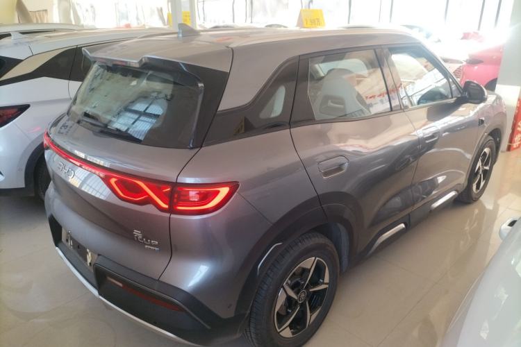 Used BYD Yuan UP 2025 Intelligent Driving Version 401 km Beyond-Range Edition Rear Right 45 Deg