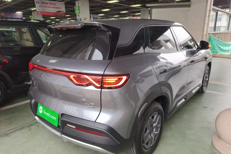 Used BYD Yuan UP 2025 Intelligent Driving Version 401 KM Dynamic Edition Rear Right 45 Deg
