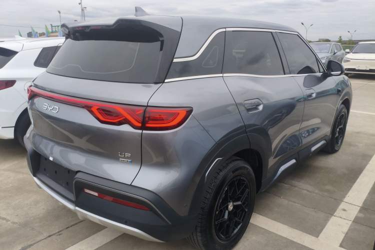 Used BYD Yuan UP 2025 Intelligent Driving Version 401 KM Dynamic Edition Rear Right 45 Deg