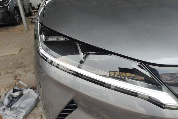 Used BYD Yuan UP 2025 Model 301KM Leading Version Right Front Headlight