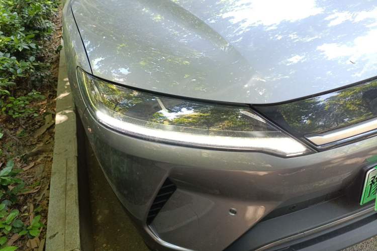 Used BYD Yuan UP 2025 Intelligent Driving Version 401 KM Dynamic Edition Right Front Headlight