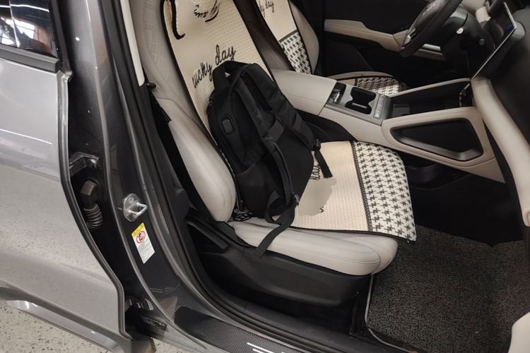Used BYD Yuan UP 2025 Model 301KM Leading Version Right Front Seat