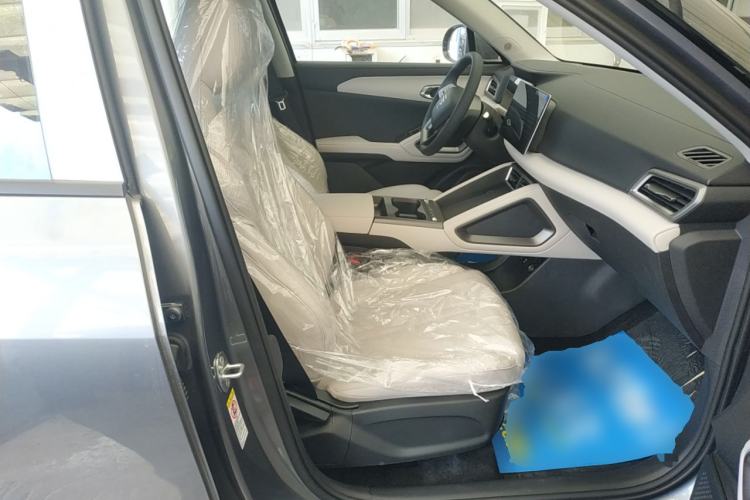 Used BYD Yuan UP 2025 Model 301KM Leading Version Right Front Seat