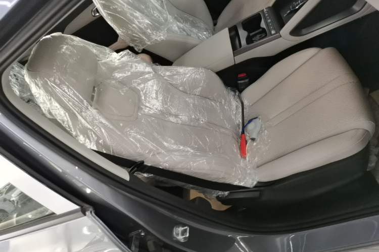 Used BYD Yuan UP 2025 Model 301KM Leading Version Right Front Seat