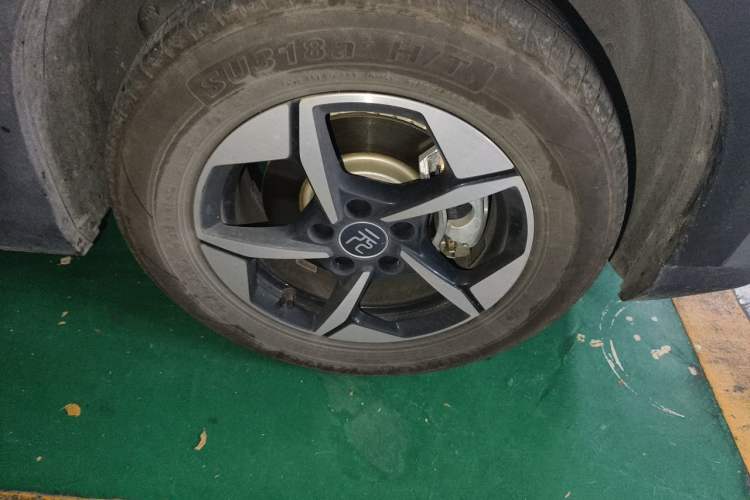 Used BYD Yuan UP 2025 Intelligent Driving Version 401 km Leading Edition Right Front Wheel Hub