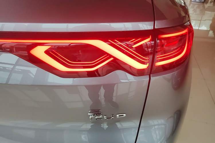 Used BYD Yuan UP 2025 Model 301KM Leading Version Right Rear Taillight