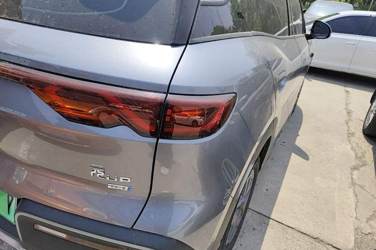 Used BYD Yuan UP 2025 Intelligent Driving Version 401 KM Dynamic Edition Right Rear Taillight