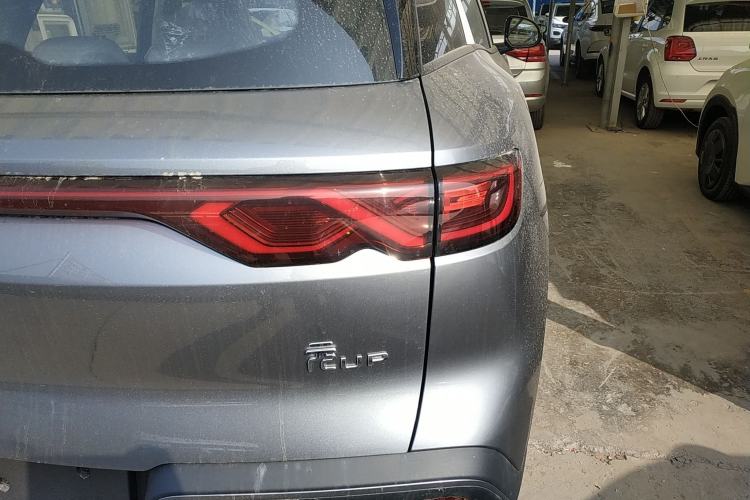 Used BYD Yuan UP 2025 Model 301KM Leading Version Right Rear Taillight