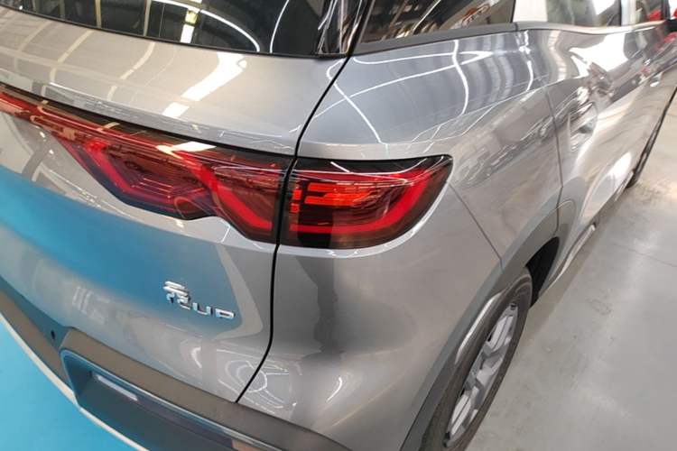 Used BYD Yuan UP 2025 Model 301KM Leading Version Right Rear Taillight