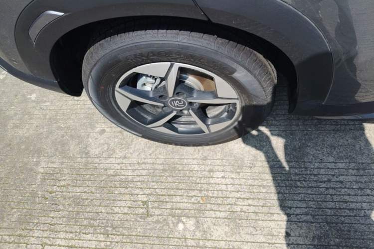 Used BYD Yuan UP 2025 Intelligent Driving Version 401 km Leading Edition Right Rear Wheel Hub