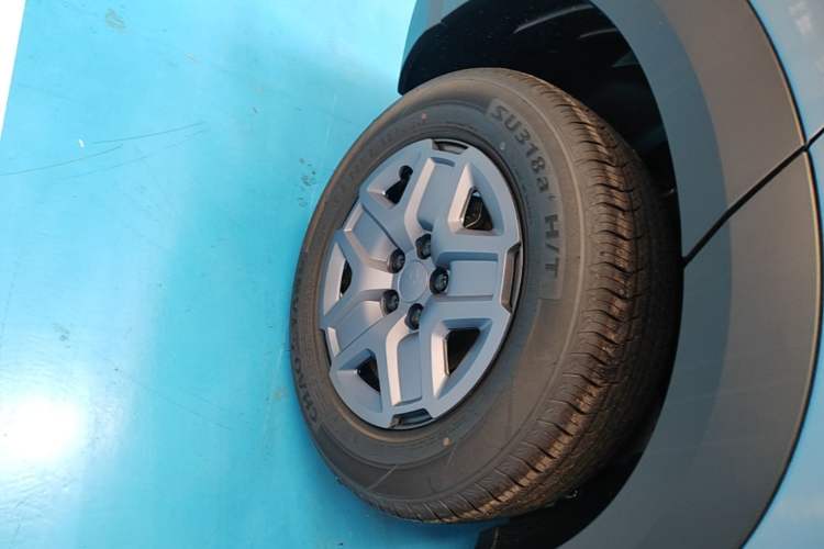 Used BYD Yuan UP 2025 Model 301KM Leading Version Right Rear Wheel Hub