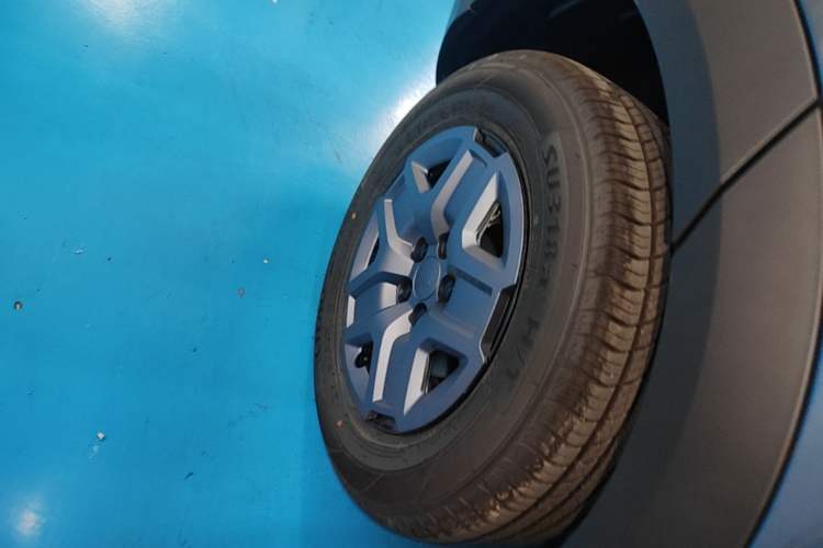 Used BYD Yuan UP 2025 Intelligent Driving Version 401 KM Dynamic Edition Right Rear Wheel Hub