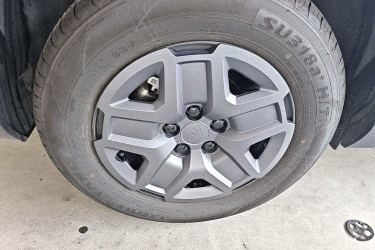 Used BYD Yuan UP 2025 Model 301KM Leading Version Right Rear Wheel Hub