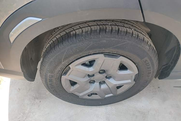 Used BYD Yuan UP 2025 Intelligent Driving Version 401 KM Dynamic Edition Right Rear Wheel Hub