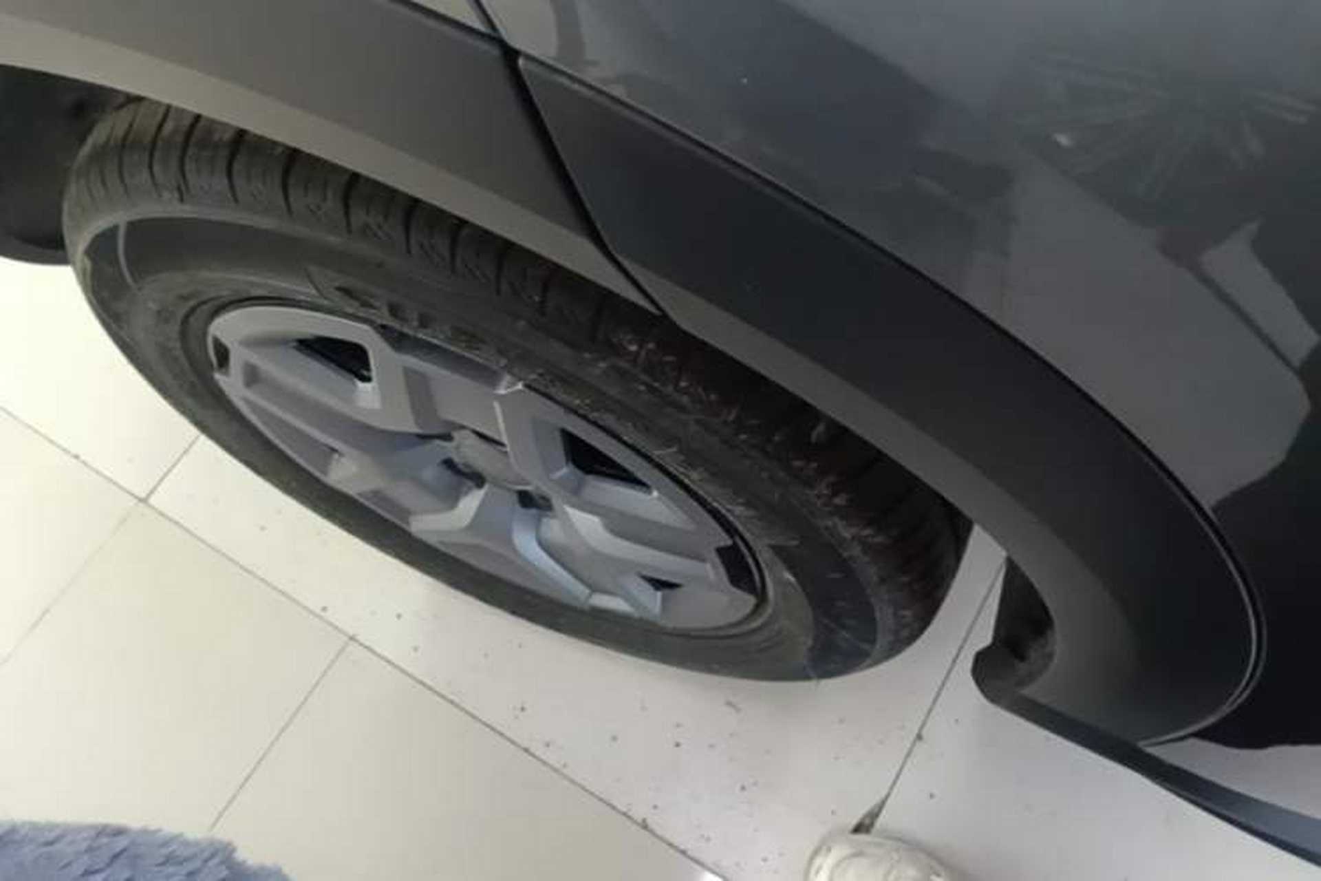 Used BYD Yuan UP 2025 Model 301KM Leading Version Right Rear Wheel Hub