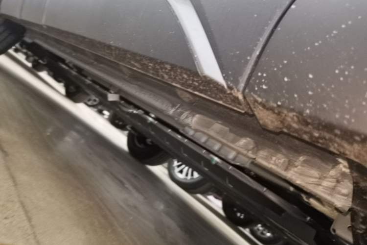 Used BYD Yuan UP 2025 Intelligent Driving Version 401 KM Dynamic Edition Right Side Sill