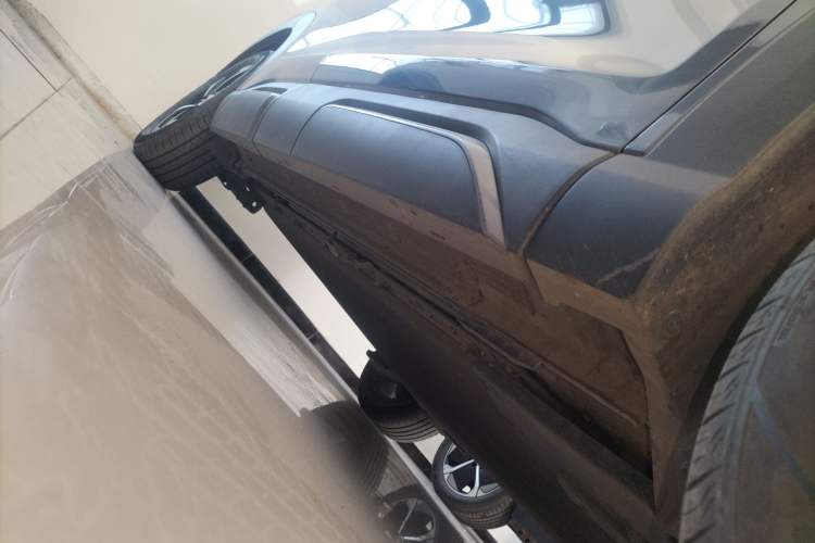 Used BYD Yuan UP 2025 Intelligent Driving Version 401 km Beyond-Range Edition Right Side Sill