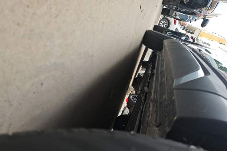 Used BYD Yuan UP 2025 Model 301KM Leading Version Right Side Sill
