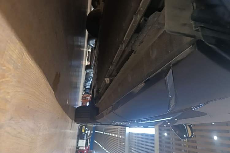 Used BYD Yuan UP 2025 Intelligent Driving Version 401 KM Dynamic Edition Right Side Sill