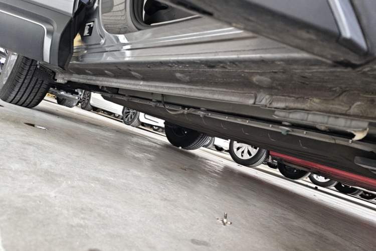 Used BYD Yuan UP 2025 Model 301KM Leading Version Right Side Sill
