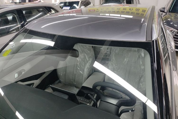 Used BYD Yuan UP 2025 Model 301KM Leading Version Roof