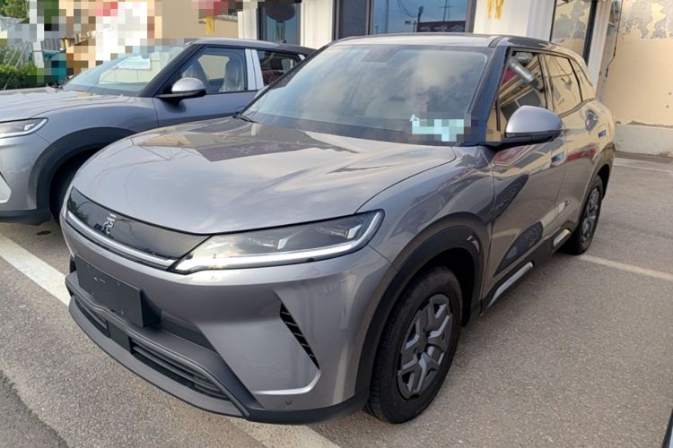 BYD Yuan UP 2025 Model 301KM Leading Version