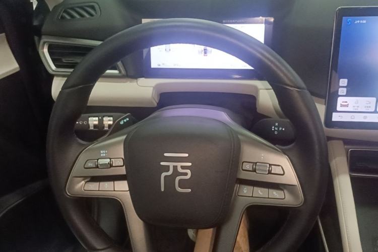 Used BYD Yuan UP 2025 Intelligent Driving Version 401 km Leading Edition Steering Wheel