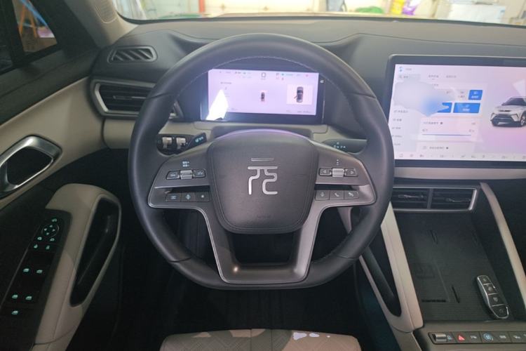 Used BYD Yuan UP 2025 Intelligent Driving Version 401 km Leading Edition Steering Wheel