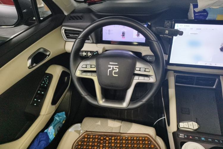 Used BYD Yuan UP 2025 Intelligent Driving Version 401 km Leading Edition Steering Wheel
