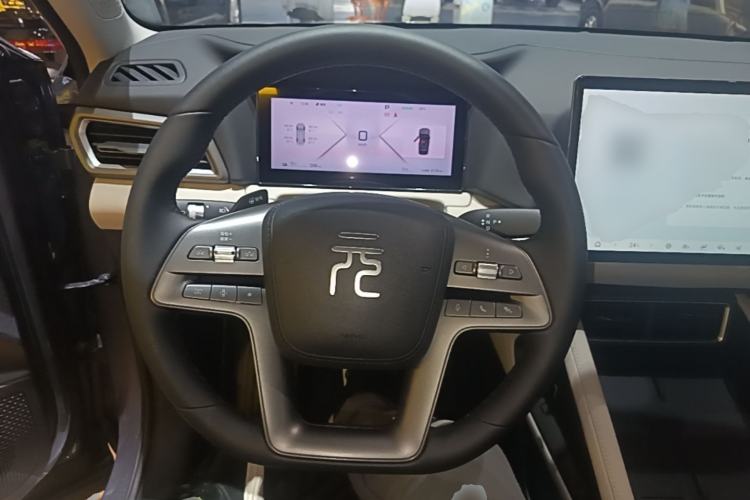 Used BYD Yuan UP 2025 Intelligent Driving Version 401 KM Dynamic Edition Steering Wheel