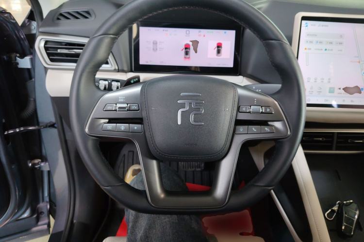 Used BYD Yuan UP 2025 Intelligent Driving Version 401 km Leading Edition Steering Wheel