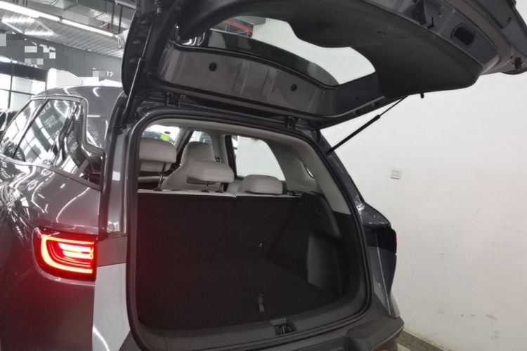 Used BYD Yuan UP 2025 Intelligent Driving Version 401 KM Dynamic Edition Trunk
