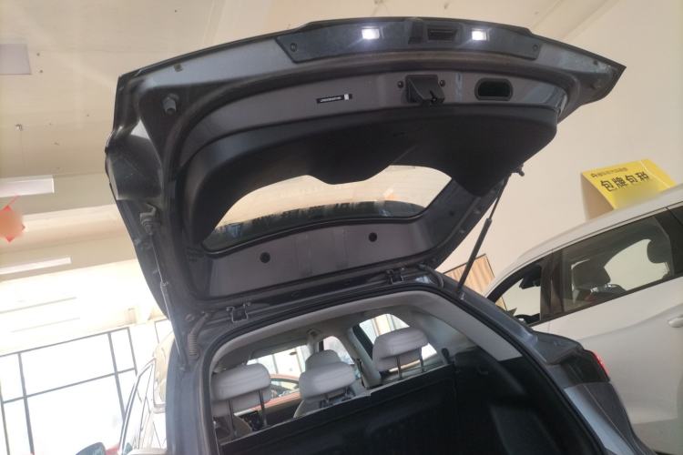 Used BYD Yuan UP 2025 Intelligent Driving Version 401 km Beyond-Range Edition Trunk