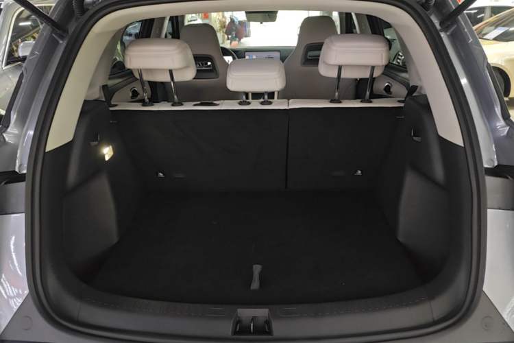 Used BYD Yuan UP 2025 Intelligent Driving Version 401 KM Dynamic Edition Trunk