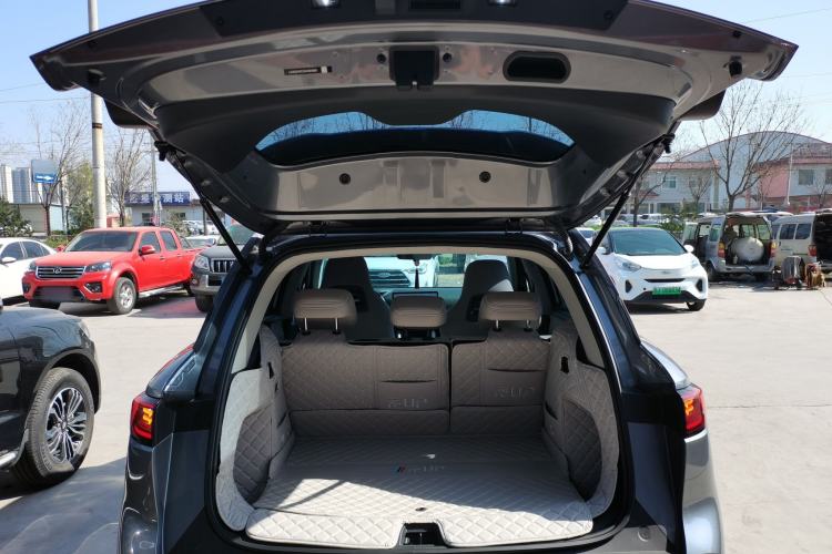 Used BYD Yuan UP 2025 Intelligent Driving Version 401 KM Dynamic Edition Trunk
