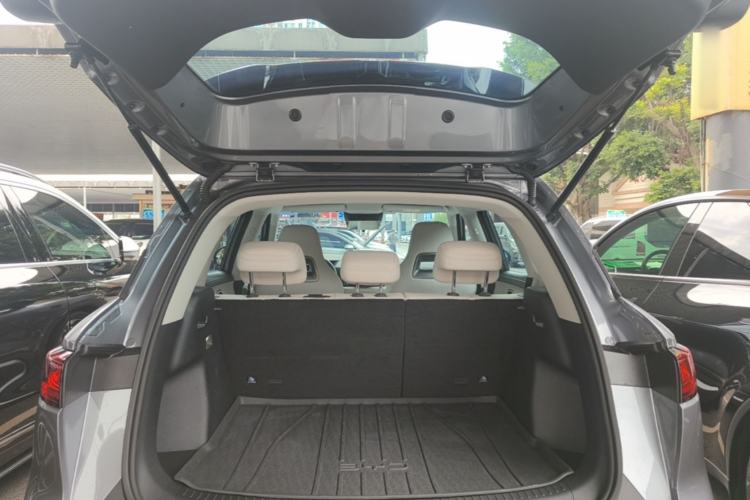 Used BYD Yuan UP 2025 Intelligent Driving Version 401 KM Dynamic Edition Trunk