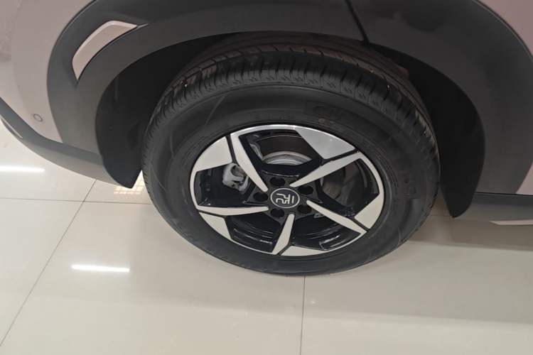 Used BYD Yuan UP 2025 Intelligent Driving Version 401 km Leading Edition Exterior 3