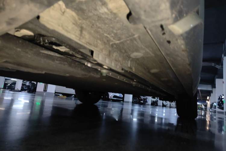 Used BYD Yuan UP 2025 Intelligent Driving Version 401 km Leading Edition Chassis Front Left