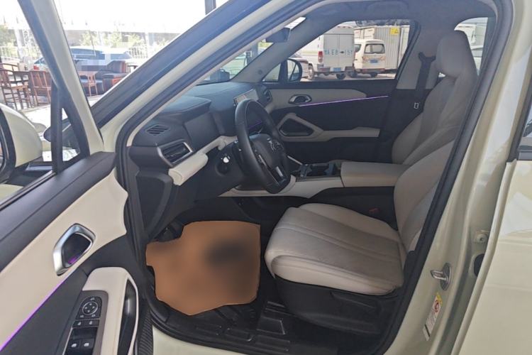 Used BYD Yuan UP 2025 Intelligent Driving Version 401 KM Dynamic Edition Driver Seat
