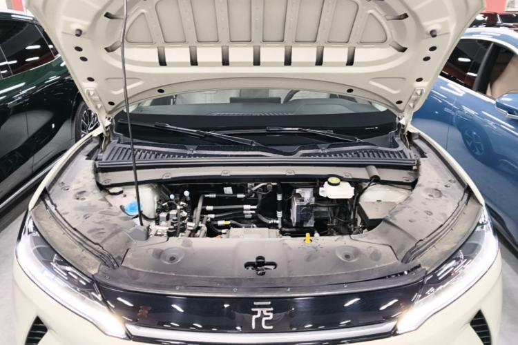 Used BYD Yuan UP 2025 Intelligent Driving Version 401 km Leading Edition Engine Bay