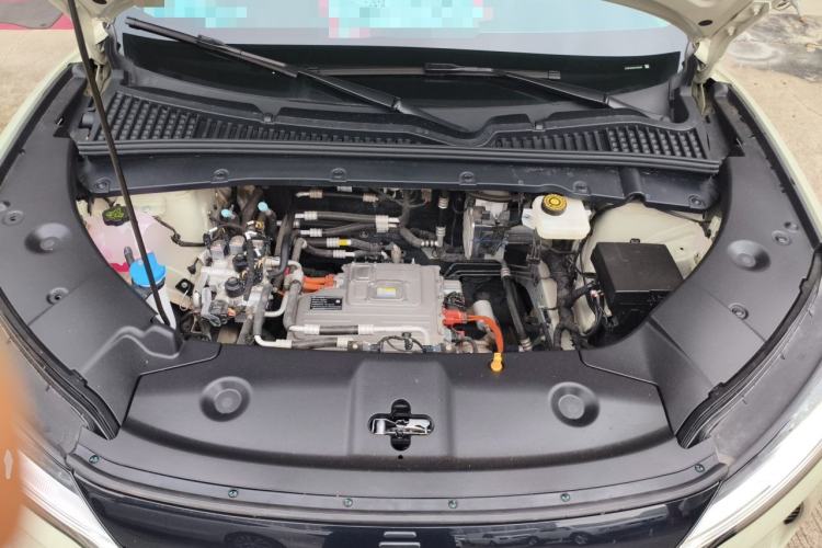 Used BYD Yuan UP 2025 Intelligent Driving Version 401 KM Dynamic Edition Engine Bay