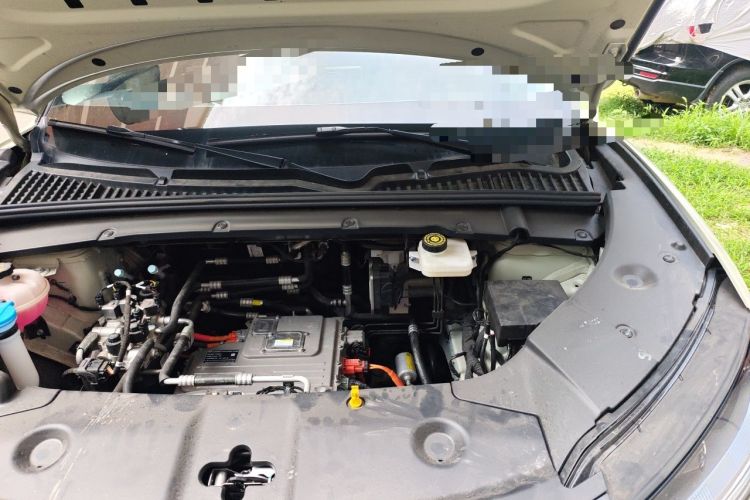 Used BYD Yuan UP 2025 Intelligent Driving Version 401 km Leading Edition Engine Bay Left