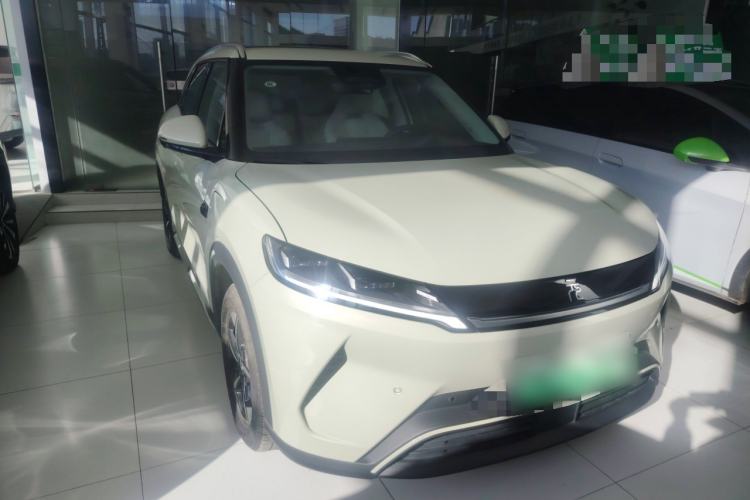 Used BYD Yuan UP 2025 Intelligent Driving Version 401 km Beyond-Range Edition Exterior 1