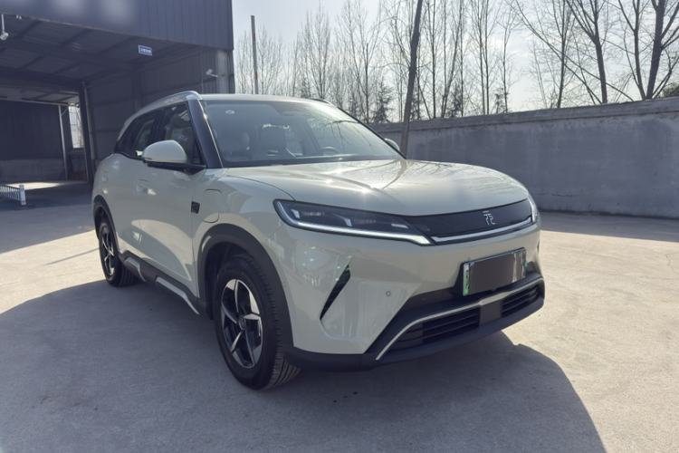 Used BYD Yuan UP 2025 Intelligent Driving Version 401 km Beyond-Range Edition Exterior 2