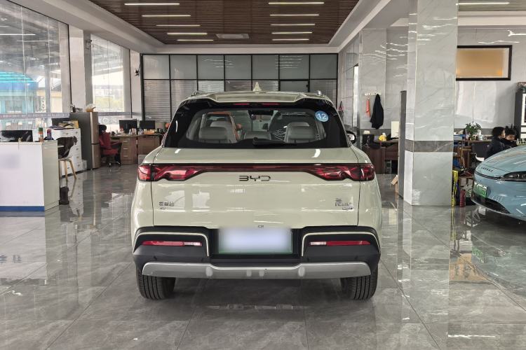 Used BYD Yuan UP 2025 Intelligent Driving Version 401 km Beyond-Range Edition Exterior 3