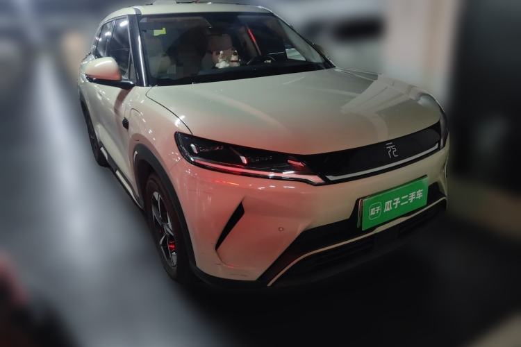 Used BYD Yuan UP 2025 Intelligent Driving Version 401 km Leading Edition Front Right 45 Deg