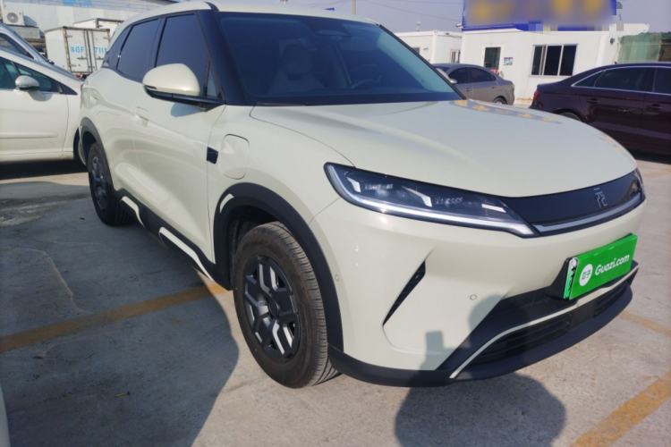 Used BYD Yuan UP 2025 Intelligent Driving Version 401 KM Dynamic Edition Front Right 45 Deg