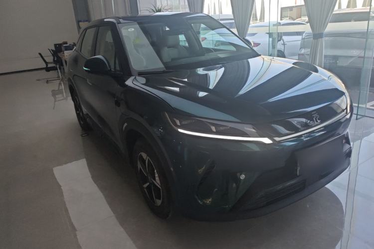 Used BYD Yuan UP 2025 Intelligent Driving Version 401 km Leading Edition Front Right 45 Deg