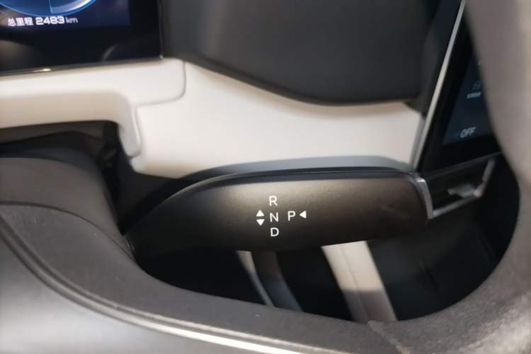 Used BYD Yuan UP 2025 Model 301KM Leading Version Gear Lever