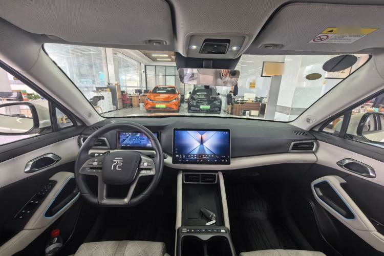 Used BYD Yuan UP 2025 Intelligent Driving Version 401 km Beyond-Range Edition Interior 3